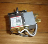 Used Inalto, Midea Fridge Thermostat - Part # SP10800, WDFE28Z-L2