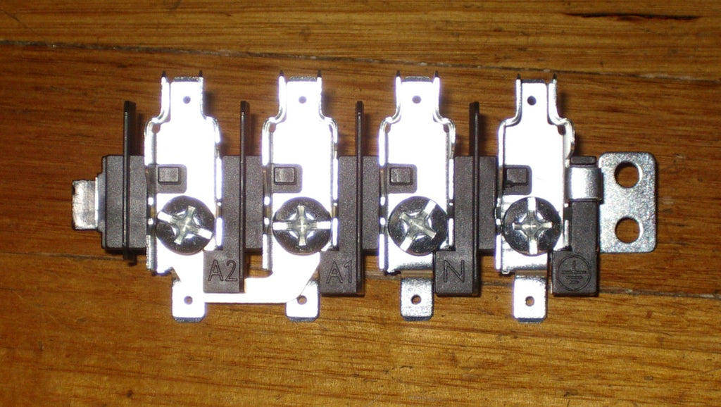 Stove Mains Power Inlet 4way Terminal Block - Part No. 4055549853 ...